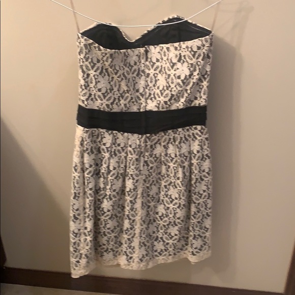 Black white lace dress - Picture 2 of 3